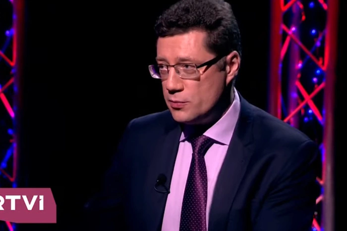 От эфира на «Голосе Америки"* отстранили двух экс-журналистов российских телеканалов