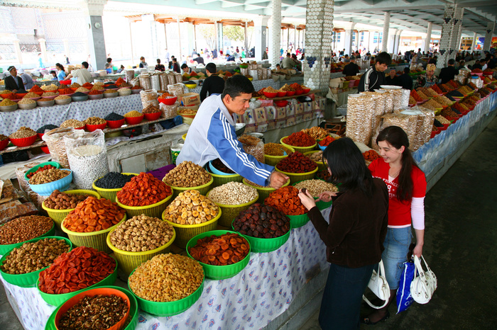 Область будет менять уральское оборудование на узбекские овощи и фрукты
