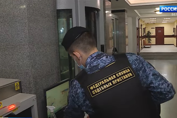 В Екатеринбурге вынесли приговор двум студентам УрГУПС за шеврон неонацистов