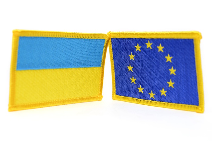 ЕС потребовал от Киева объяснить решение о блокаде Донбасса