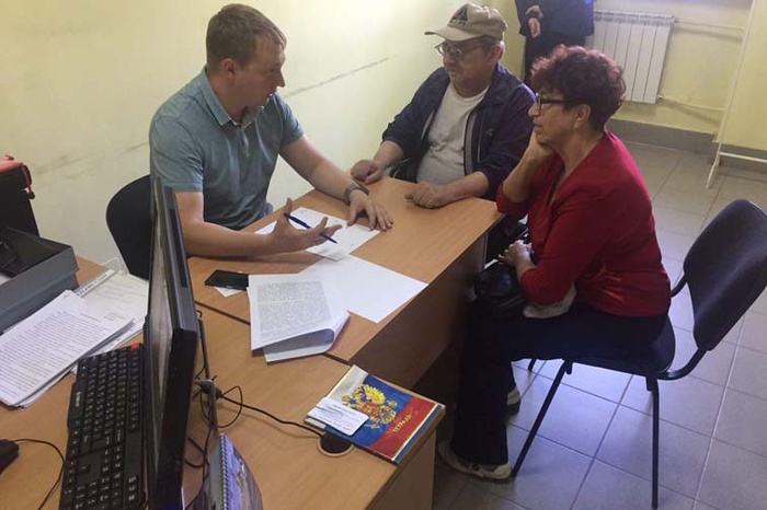 Депутат Гордумы Екатеринбурга лишился мандата из-за сокрытия трёх квартир