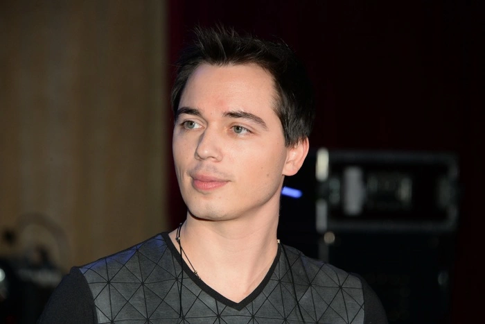 Родиона Газманова раскритиковали за медаль участника военной операции в Сирии