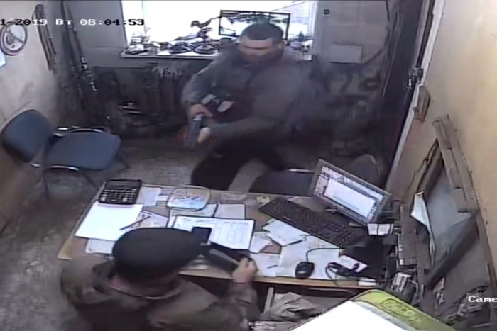 На Урале мужчину приговорили к 19 годам колонии за нападение на пункт скупки лома и убийство