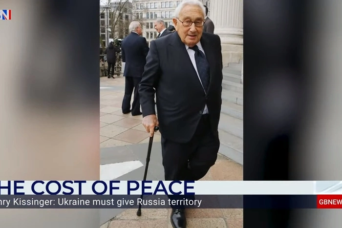 Советники Зеленского с матом обрушились на Киссинджера
