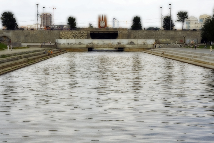 Экологи намерены чистить акваторию Городского пруда по несколько раз в месяц