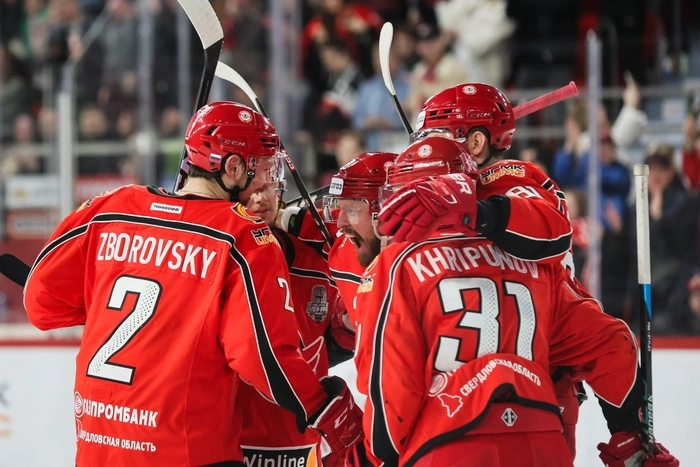 Сегодня состоится решающая игра полуфинала между «Автомобилистом» и «Металлургом»