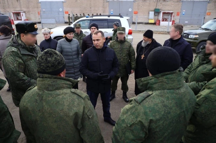 Губернатор соседнего региона приехал в свердловскую Елань