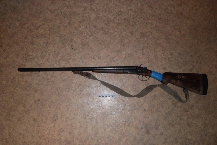 Набросился с ножом и выстрелил в шею: в Свердловской области мужчина убил свою жену из-за ревности