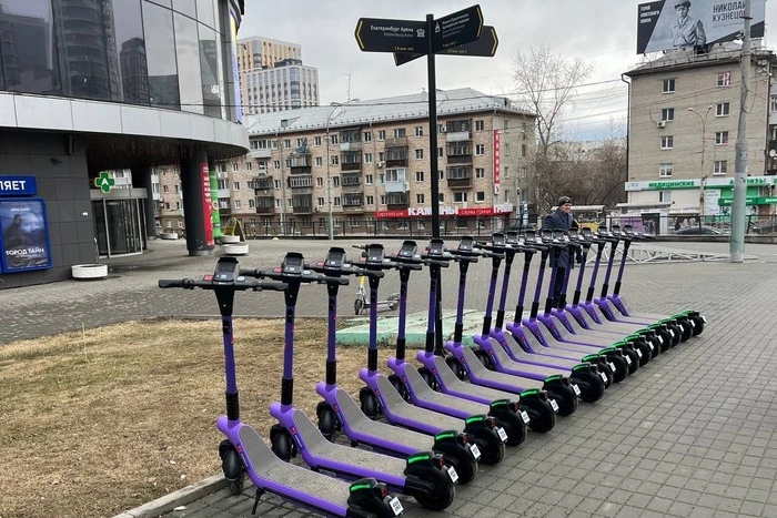Самокатчикам запретят разъезжать по центру Екатеринбурга. Но не всегда