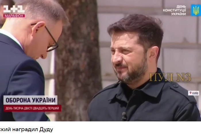 Зеленский заявил Дуде, что не проходил Волынскую резню в школе