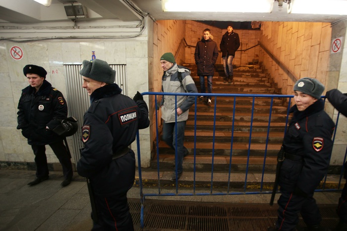 Полиция и ФСБ не комментируют информацию СМИ о готовящихся терактах в метро