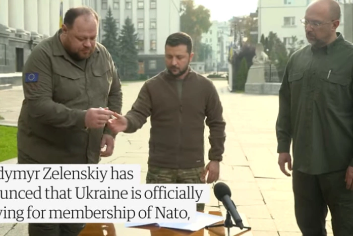 «Умоляют о начале третьей мировой». Медведев о желании Киева вступить в НАТО