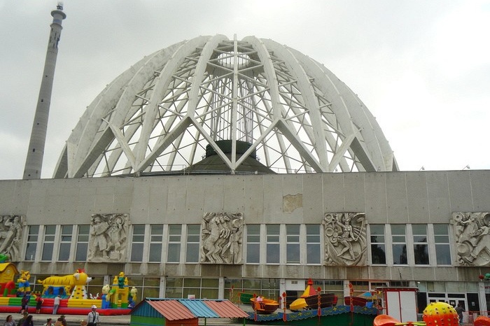 В Екатеринбурге начали ремонтировать здание Цирка