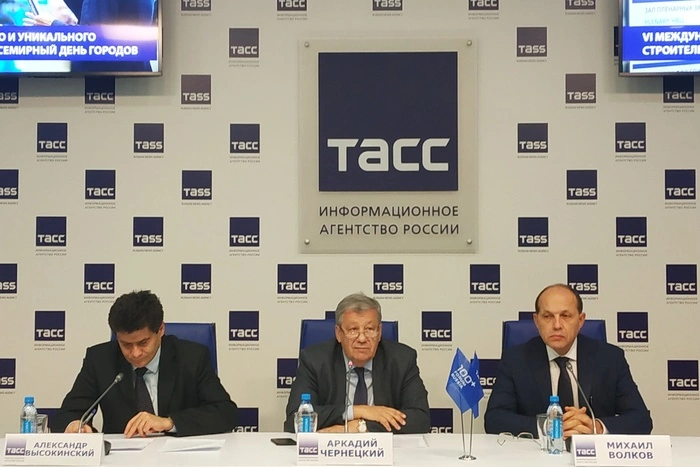 Электромобили,"умные"светофоры и 3D проектирование: в городе стартует 100+Forum