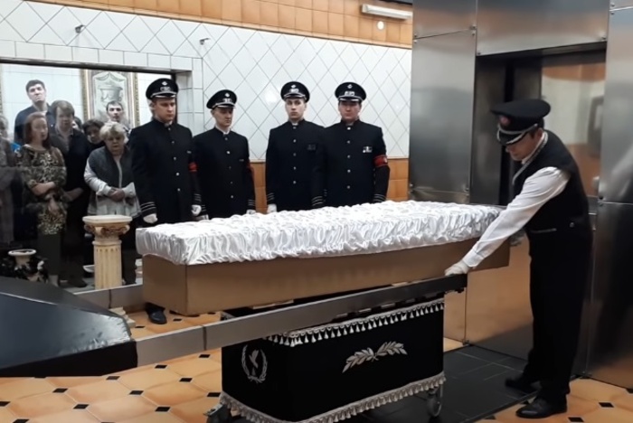 «А власти как-то, но работают!» Частный крематорий на Химмаше признали самовольной постройкой
