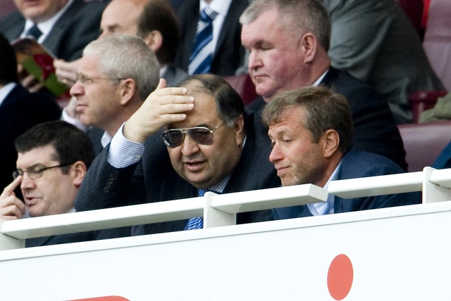 Усманов устыдился долга перед Капелло