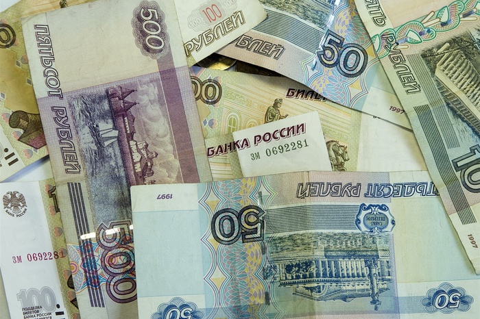 Тюменец потерял в свердловском кафе куртку с полумиллионом рублей