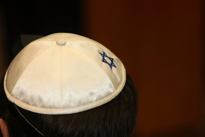 Профессор МГУ выгнал с экзамена студента в кипе