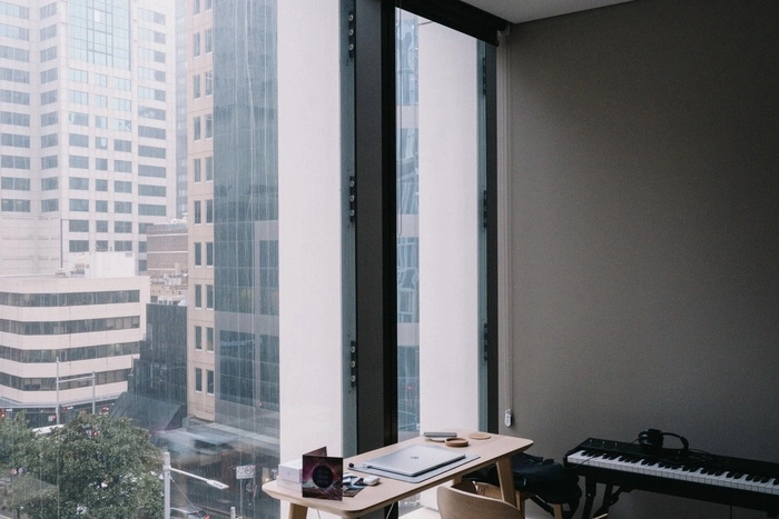 В Екатеринбурге покупатель квартиры судится с застройщиком из-за вида из окна