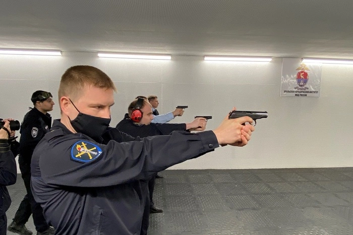 Следователи свердловского МВД посоревновались за право поехать в Москву