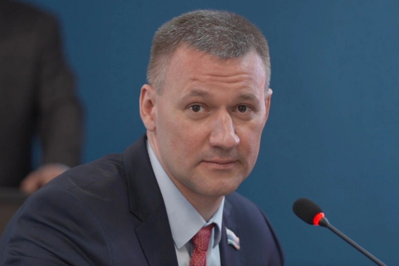 Автор резонансного высказывания о ездоках на самокатах идет в Госдуму от Свердловской области