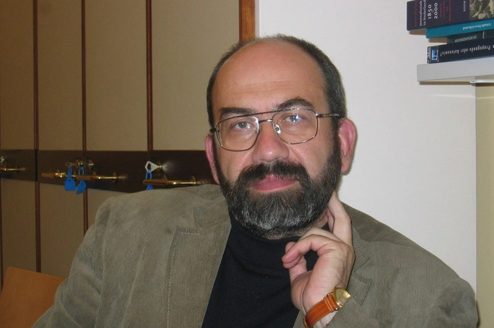 Профессор уральского журфака может стать депутатом Госдумы