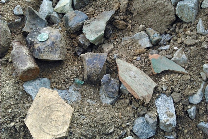Найденные на площади Коммунаров артефакты могут признать «саботажем»