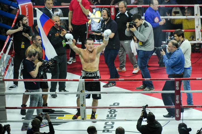 Боксер Денис Лебедев проведет 6 июля открытую тренировку в Екатеринбурге
