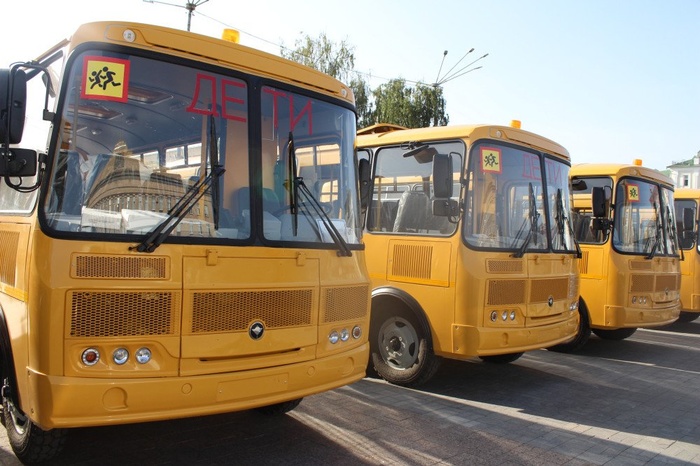 Игорь Мороков предложил внедрить в Екатеринбурге школьные автобусы