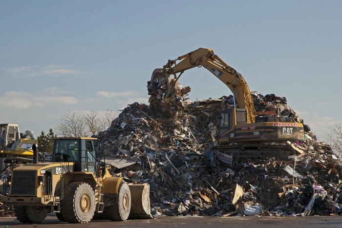 Агломерация БМВ (большое мусорное ведро) Екатеринбурга