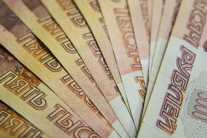 Мошенники украли у свердловчан около 400 миллионов рублей за 2021 год