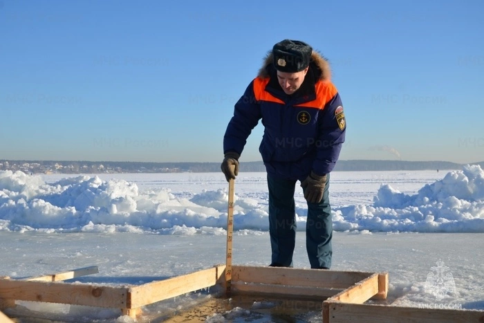 Пиелонефрит, обморок и пневмония: врач рассказал, чем может обернуться Крещение без закалки