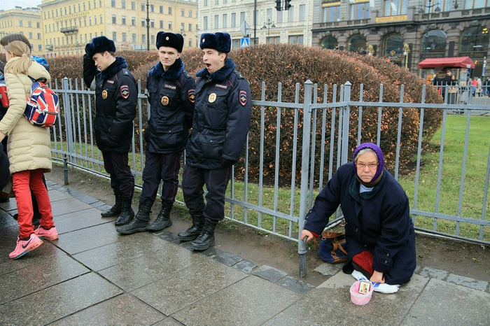 В Питере ограбили высокопоставленного сотрудника свердловской прокуратуры