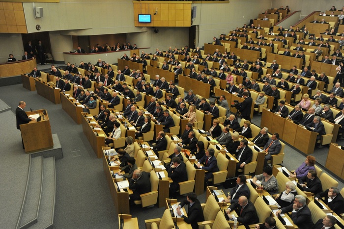 В Госдуме предложили платить сенаторам и депутатам 35 тыс. руб.