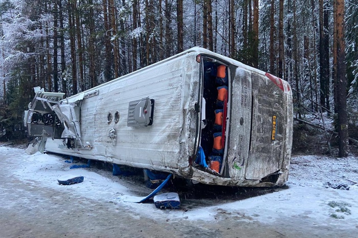 Медики рассказали о состоянии пассажиров, пострадавших в ДТП с автобусом под Екатеринбургом