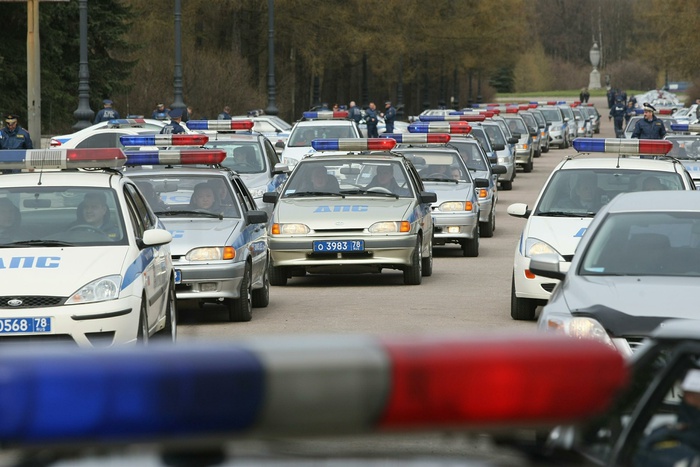 Шесть полицейских машин устроили погоню за подростком в Екатеринбурге