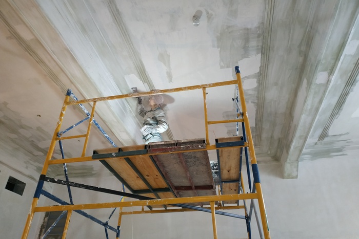 Причиной эвакуации коллекции Эрмитажа в здание на Вайнера назвали потолки