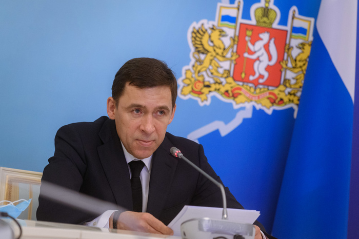 Губернатор Свердловской области пообещал решить проблему с диагностикой больных COVID-19