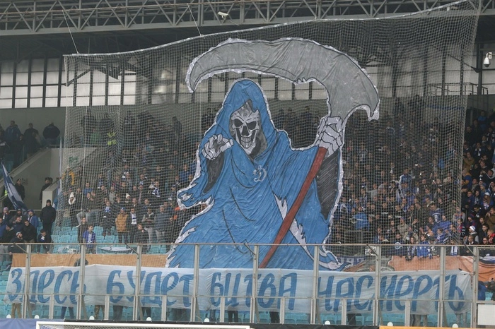 Во время матча «Спартак» — «Краснодар» умерли двое болельщиков