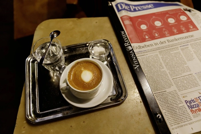 Хипстеры-бизнесмены оккупировали цокольные этажи в Екатеринбурге