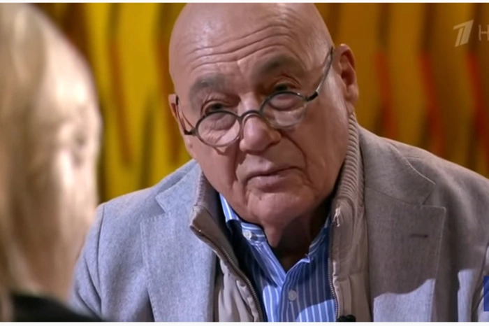 Познер объяснил, почему не комментирует произошедшее в Тбилиси