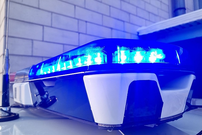 В Академическом под окнами высотки нашли тело 11-летней девочки