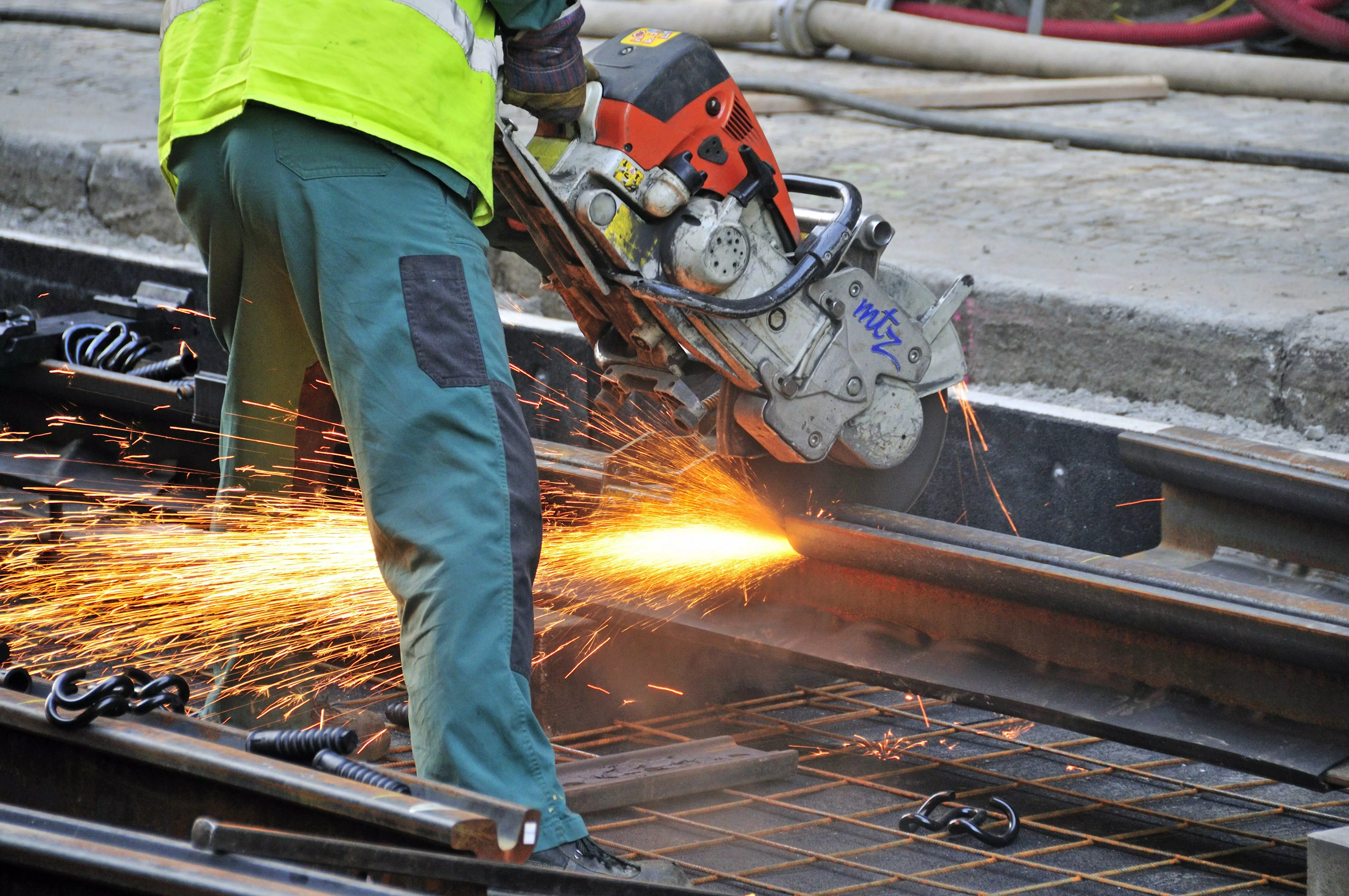 «Гортранс» информирует: схема движения трамваев по Ленина в выходные изменится