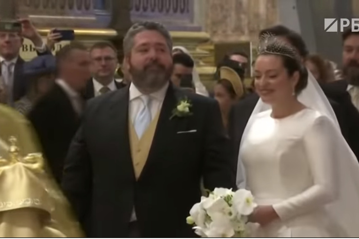 «Великий князь» Георгий Романов венчался в Исаакиевском соборе с итальянской невестой