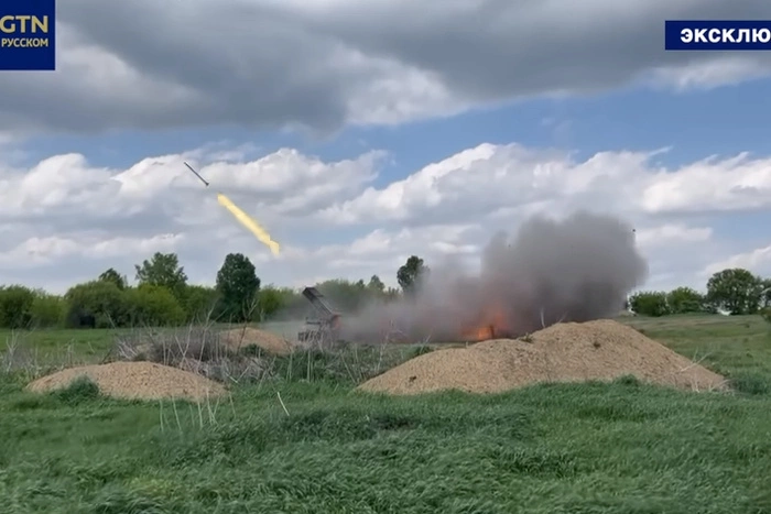 Социологи составили портреты сторонников и противников спецоперации