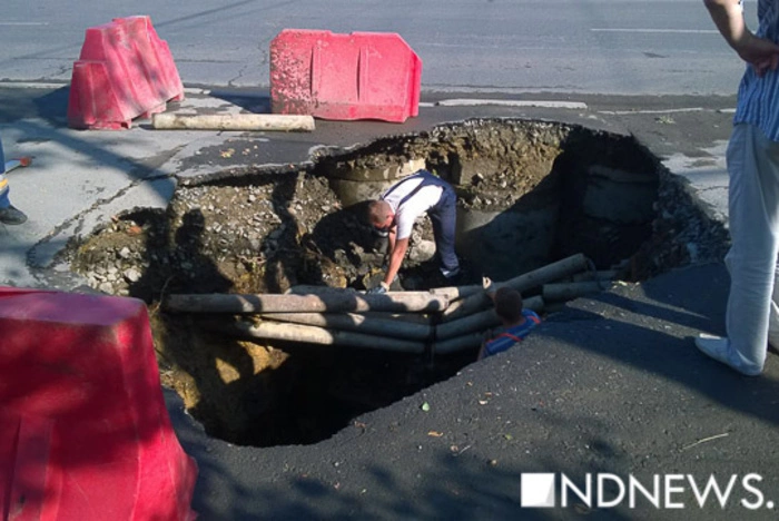 Проверкой дороги близ перекрестка Малышева — Восточная займется прокуратура