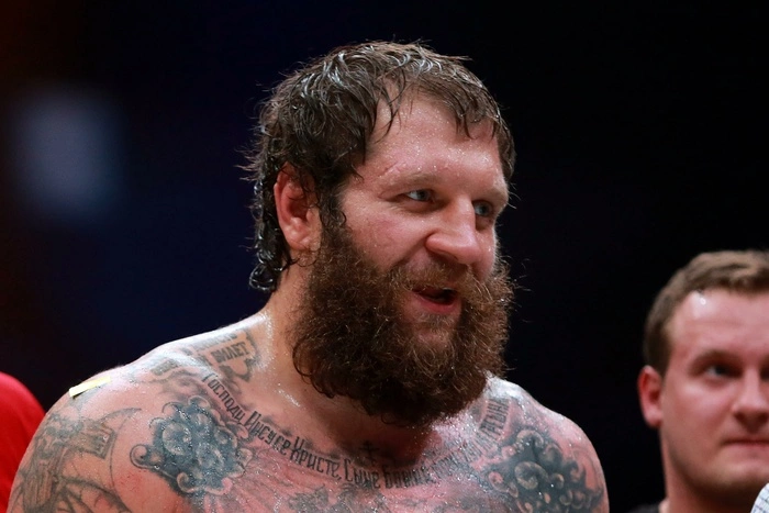 MMA: Александр Емельяненко проведет бой с чешским тяжеловесом в Екатеринбурге