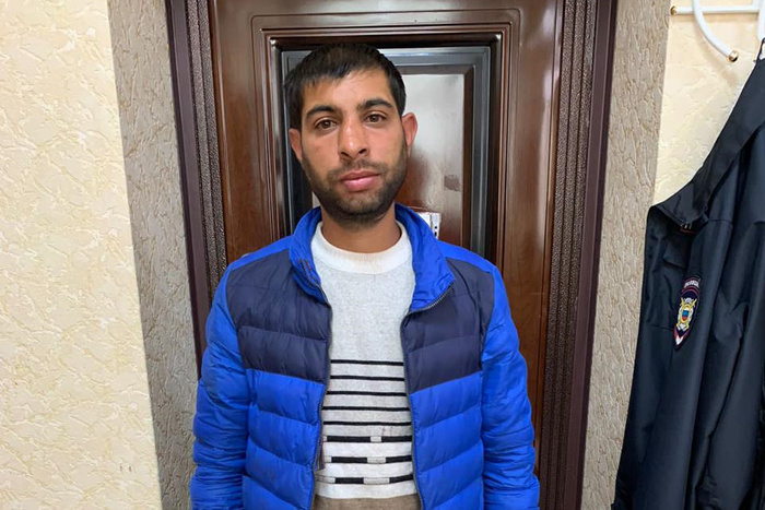 На Эльмаше мужчина с ножом напал на девушку