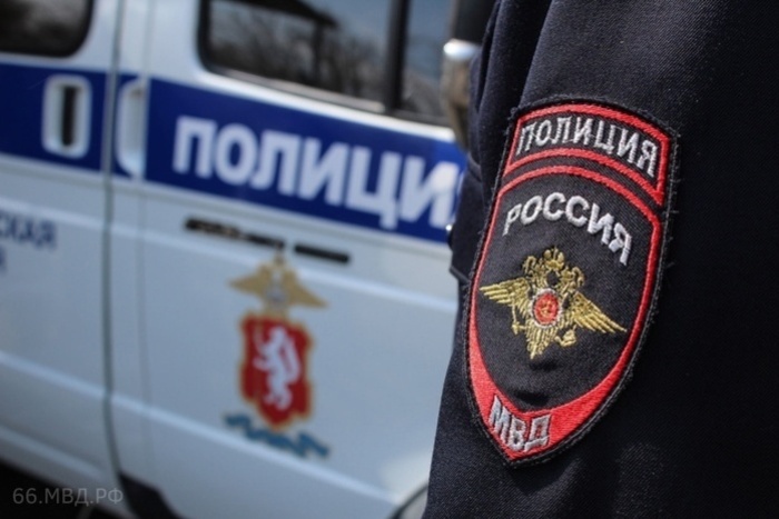 Мигрант ножом изрезал женщину в Свердловской области