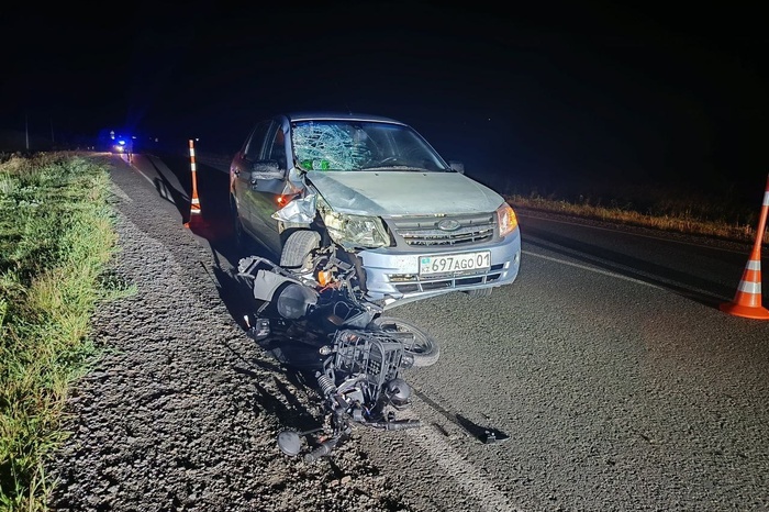 Женщина с ребенком, ехавшие на самокате, погибли в селе под Тюменью